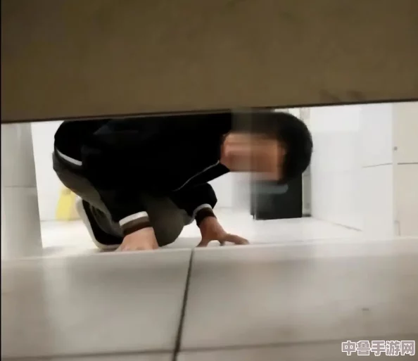 舞蹈班偷拍沟厕好多极品,一键解锁隐藏关卡,舞者们的秘密世界等你探索 舞蹈班偷拍沟厕好多极品,一键解锁隐藏关卡,舞者们的秘密世界等你探索