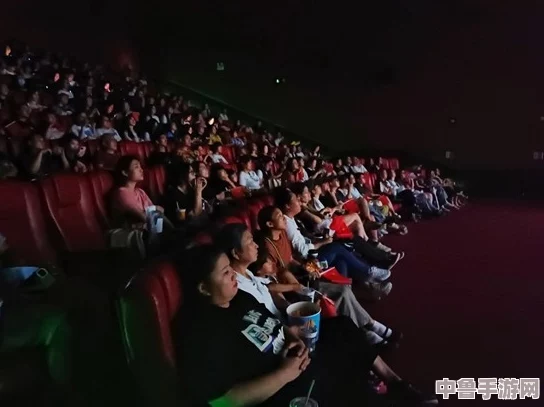 黄色电影国产片:一场视觉盛宴,让你欲罢不能的银幕狂欢 黄色电影国产片:一场视觉盛宴,让你欲罢不能的银幕狂欢