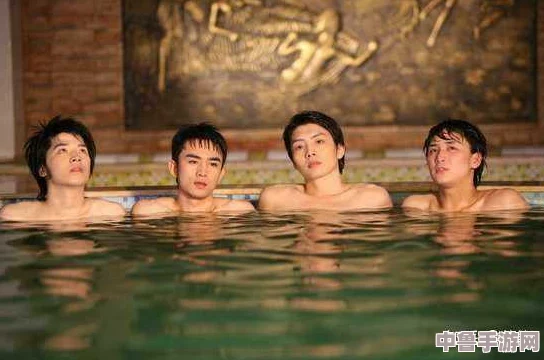 中国小伙20岁搓澡Gay3：浴室里的青春迷雾，谁是真爱谁是过客？