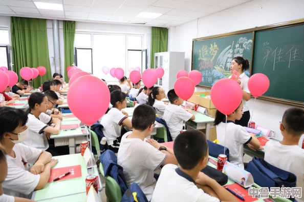 班长上课时突然把跳d开到最大，课堂气氛瞬间变得火爆，大家都忍不住笑出声来！